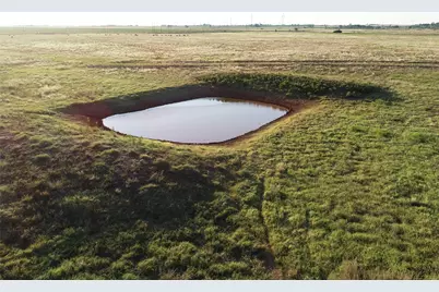 11000 County Road 110 W, Vernon, TX 76384 - Photo 8