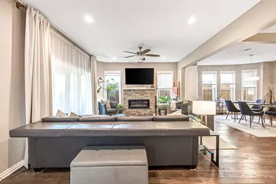 828 Elsbeth Street, Dallas, TX 75208 - Photo 6