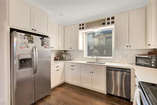 828 Elsbeth St, Dallas, TX 75208 - Photo 14