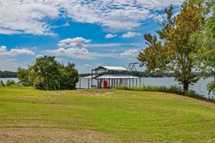 78 Park Ln, Gainesville, TX 76240 - Photo 2