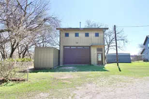 78 Park Ln, Gainesville, TX 76240 - Photo 6
