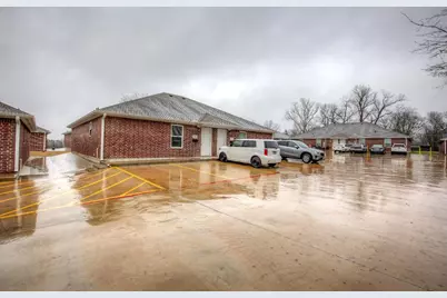 800 Sycamore Street, Commerce, TX 75428 - Photo 8