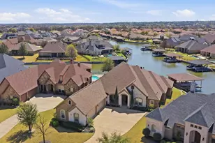 1208 Sunset Bay Dr, Granbury, TX 76048 - Photo 36