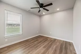 565 Ramsey Dr, Ponder, TX 76259 - Photo 30