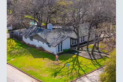 1819 W Cedar Elm Drive, Arlington, TX 76012 - Photo 2