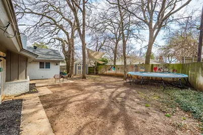 1819 W Cedar Elm Drive, Arlington, TX 76012 - Photo 32
