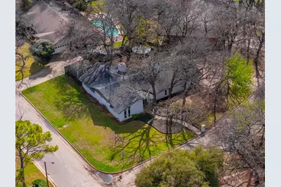 1819 W Cedar Elm Drive, Arlington, TX 76012 - Photo 34