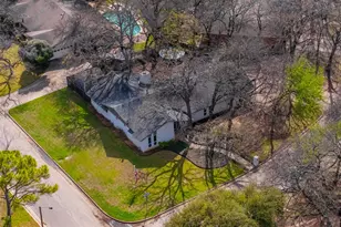 1819 W Cedar Elm Dr, Arlington, TX 76012 - Photo 34