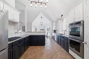 7 Equestrian Ct, Mansfield, TX 76063 - Photo 18