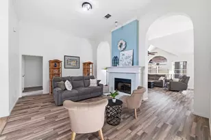 7 Equestrian Ct, Mansfield, TX 76063 - Photo 12