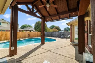 7 Equestrian Ct, Mansfield, TX 76063 - Photo 8