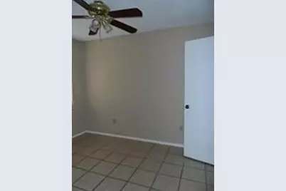 210 W 4th Street, Irving, TX 75060 - Photo 18