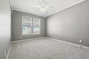 6755 Plaza Via, Irving, TX 75039 - Photo 18