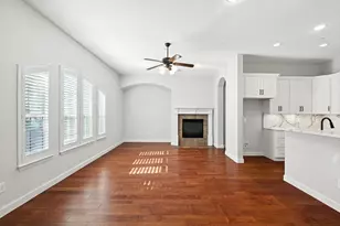 6755 Plaza Via, Irving, TX 75039 - Photo 8