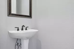 6755 Plaza Via, Irving, TX 75039 - Photo 10