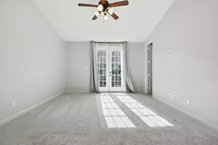 6755 Plaza Via, Irving, TX 75039 - Photo 12