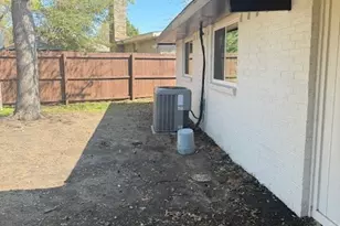 1109 Sleepy Hollow Dr, Garland, TX 75043 - Photo 6