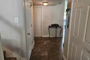 10328 New Bedford Dr, Dallas, TX 75217 - Photo 6