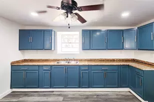 401 E Pierce St, Winters, TX 79567 - Photo 6