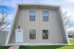 401 E Pierce St, Winters, TX 79567 - Photo 4