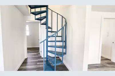 401 E Pierce Street, Winters, TX 79567 - Photo 10