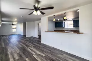 401 E Pierce St, Winters, TX 79567 - Photo 8