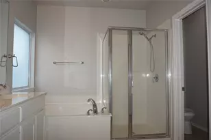 5613 Penwell Dr, Fort Worth, TX 76135 - Photo 10