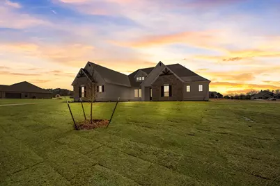 1435 Julian Drive, Van Alstyne, TX 75495 - Photo 6