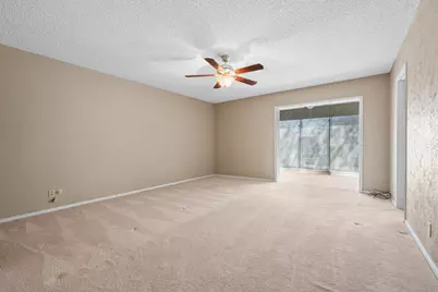 629 Williamsburg Court, Granbury, TX 76048 - Photo 20