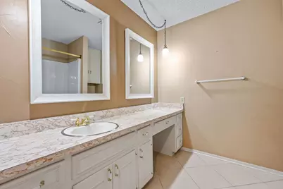 629 Williamsburg Court, Granbury, TX 76048 - Photo 28