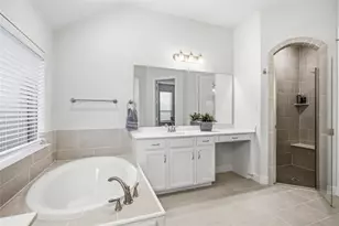 14625 Donner Trail, Fort Worth, TX 76262 - Photo 6