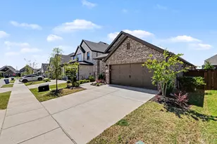 3121 Winecup Wy, Little Elm, TX 75068 - Photo 2