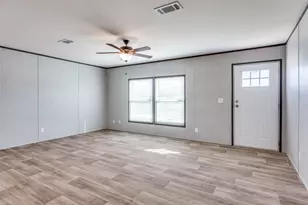 175 Cedar Dr, Azle, TX 76020 - Photo 2
