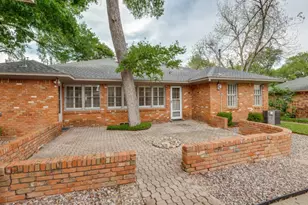 2816 Bonnywood Ln, Dallas, TX 75233 - Photo 30