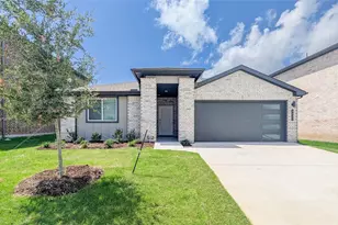 2421 Apex Ave, Grand Prairie, TX 75052 - Photo 1