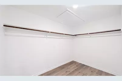 2421 Apex Avenue, Grand Prairie, TX 75052 - Photo 18