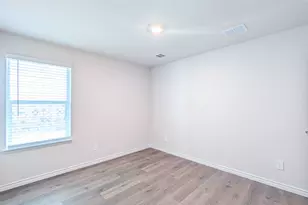 2421 Apex Ave, Grand Prairie, TX 75052 - Photo 6