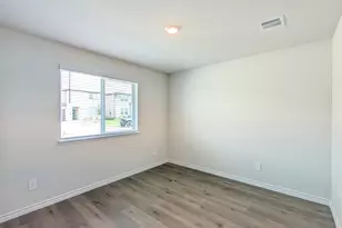 2421 Apex Ave, Grand Prairie, TX 75052 - Photo 4