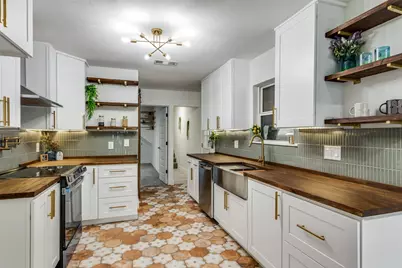 4221 Donnelly Avenue, Fort Worth, TX 76107 - Photo 8