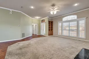 201 Bluebonnet Ln, Waxahachie, TX 75165 - Photo 4