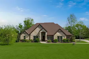 209 Ellis Creek Dr, Weatherford, TX 76085 - Photo 1