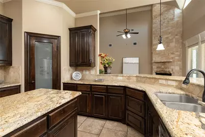 209 Ellis Creek Drive, Weatherford, TX 76085 - Photo 22