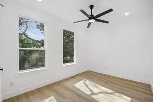 2402 Dyson St, Dallas, TX 75215 - Photo 26