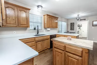 2424 Jolinda Lane, Whitesboro, TX 76273 - Photo 10