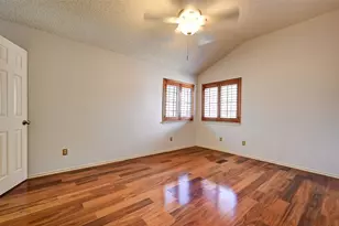 3311 Greenglen Cir, Carrollton, TX 75007 - Photo 32