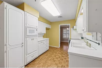 1702 Marshalldale Drive, Arlington, TX 76013 - Photo 14