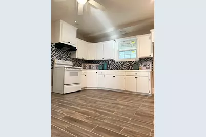 805 W Green Street, Palestine, TX 75801 - Photo 10