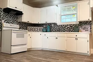 805 W Green St, Palestine, TX 75801 - Photo 10