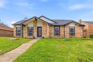 2929 Kingswood Dr, Garland, TX 75040 - Photo 2