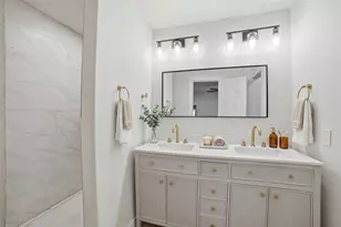 2929 Kingswood Dr, Garland, TX 75040 - Photo 8